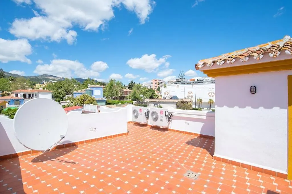 Villa Marina Benalmadena - 5 Min Walk To The Beach, Heated Pool, Spa, 5 Bedrooms