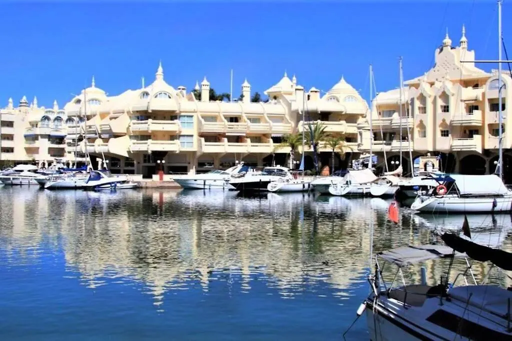 Villa Marina Benalmadena - 5 Min Walk To The Beach, Heated Pool, Spa, 5 Bedrooms 0*,  Spain